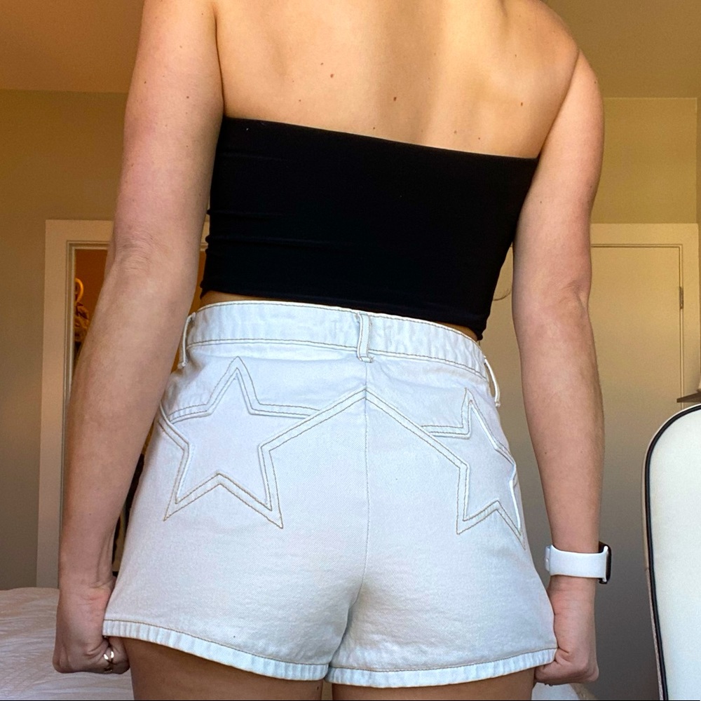 Jean Shorts Star Pockets- Forever 21: Size 25